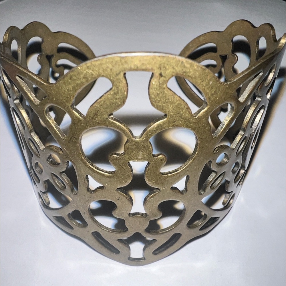 BRASS SCROLL /LATTICE DESIGNED CUFF BRACELET